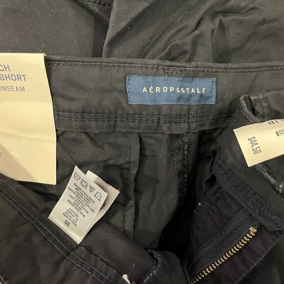 Aeropostale Men's Black Stretch Twill Classic 9.5" Shorts - Size 30 - NWT - Picture 3 of 3